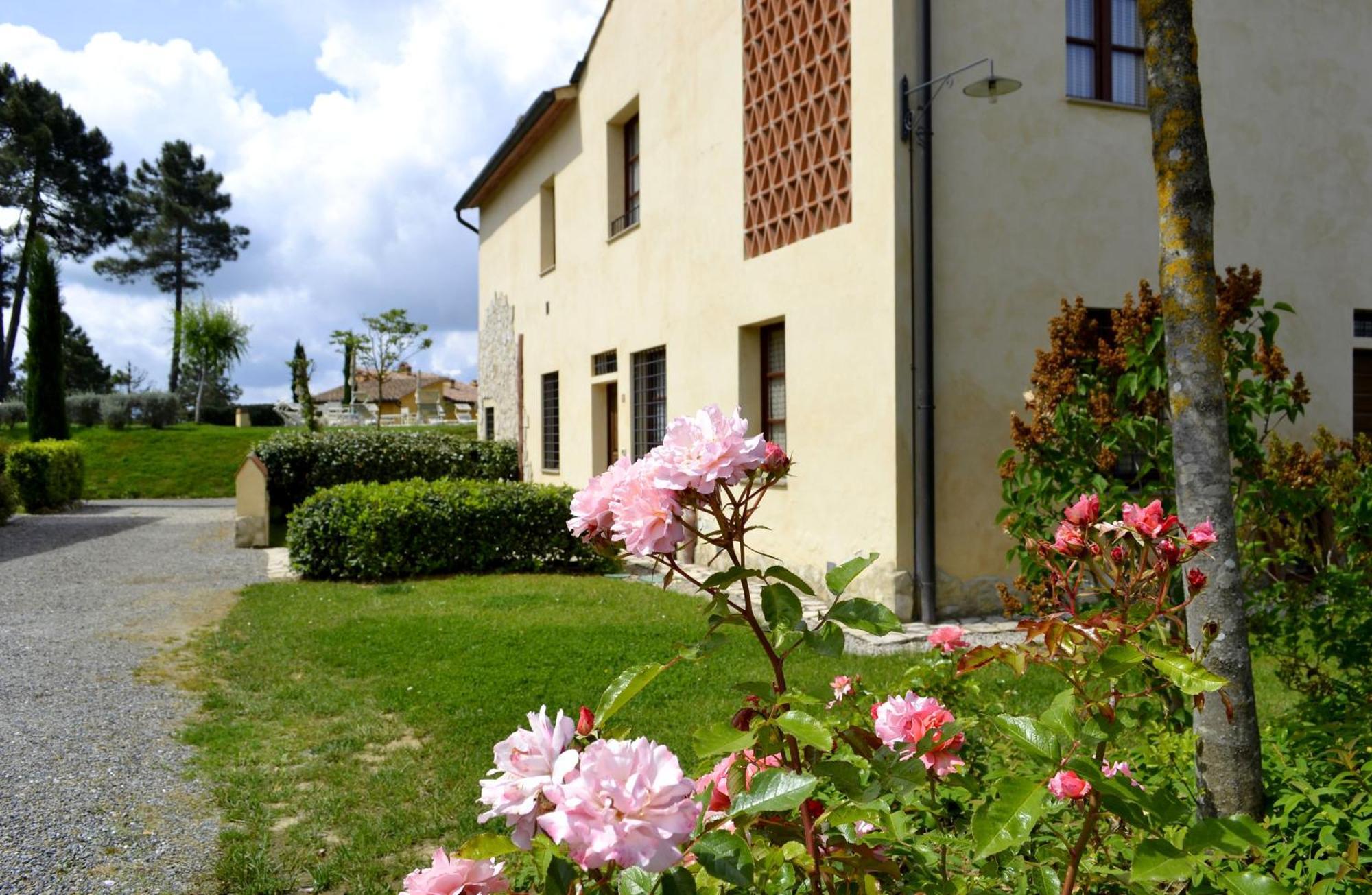 Tuscany Country Apartments Gambassi Terme Bagian luar foto