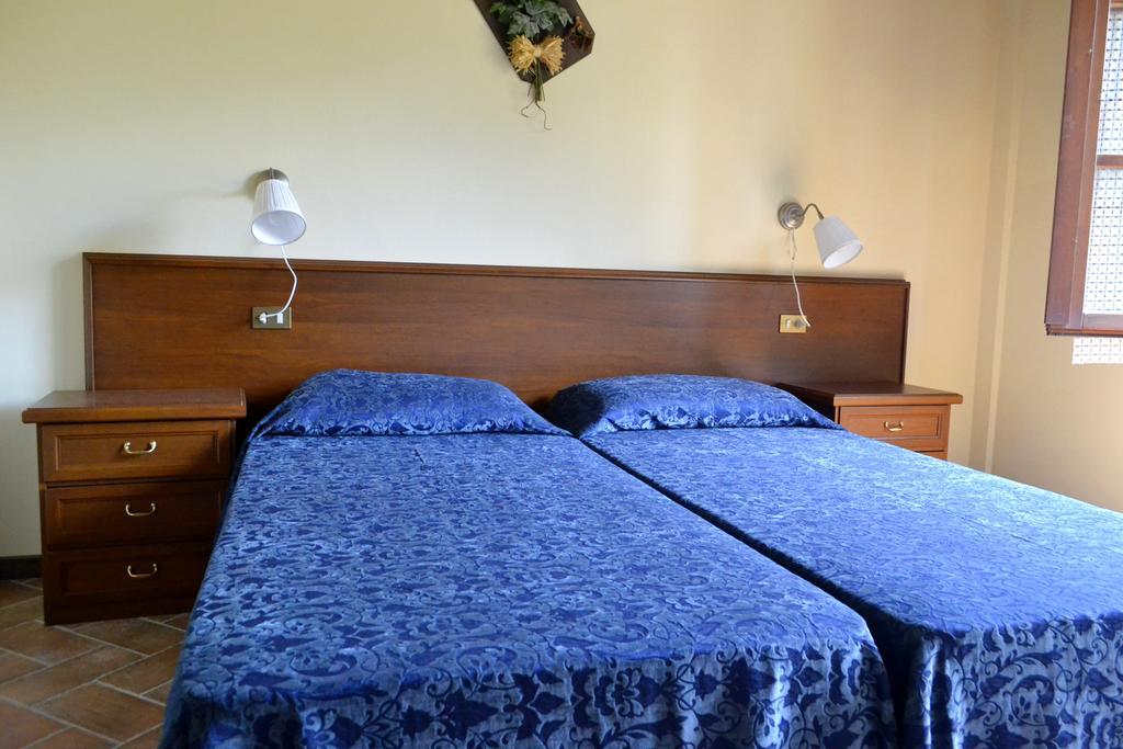 Tuscany Country Apartments Gambassi Terme Bagian luar foto