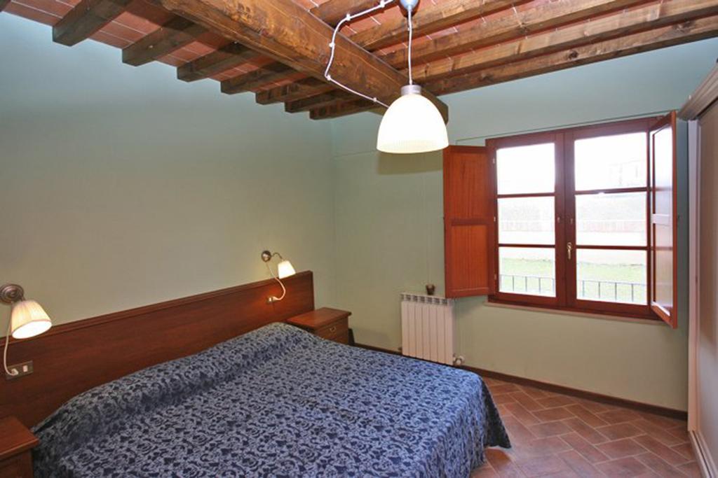 Tuscany Country Apartments Gambassi Terme Bagian luar foto