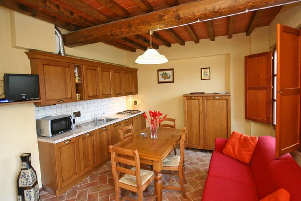 Tuscany Country Apartments Gambassi Terme Bagian luar foto