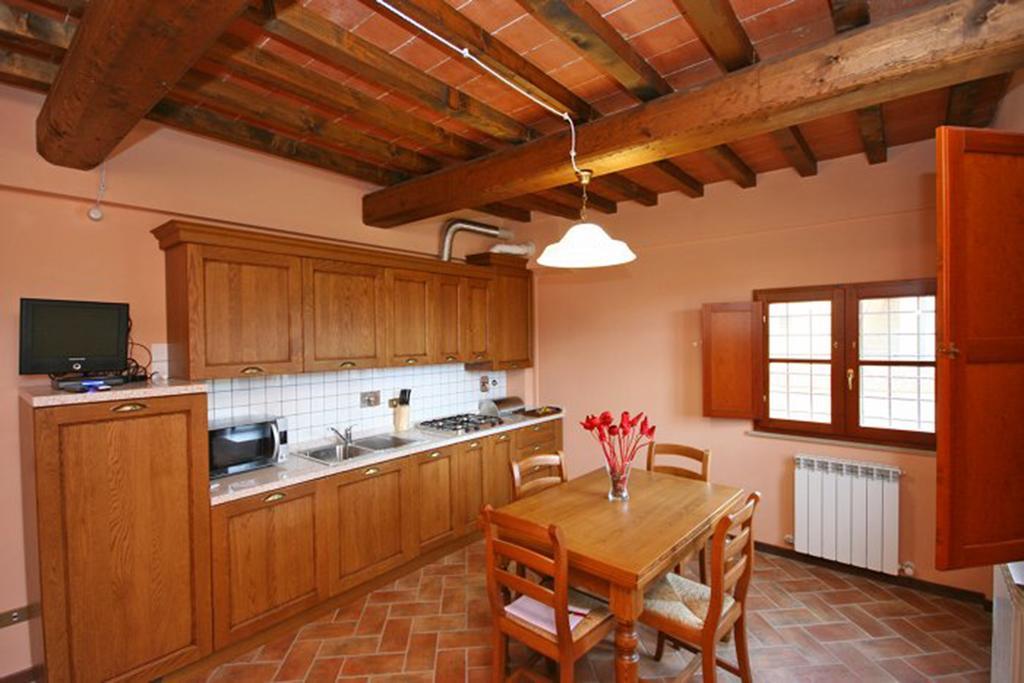 Tuscany Country Apartments Gambassi Terme Bagian luar foto