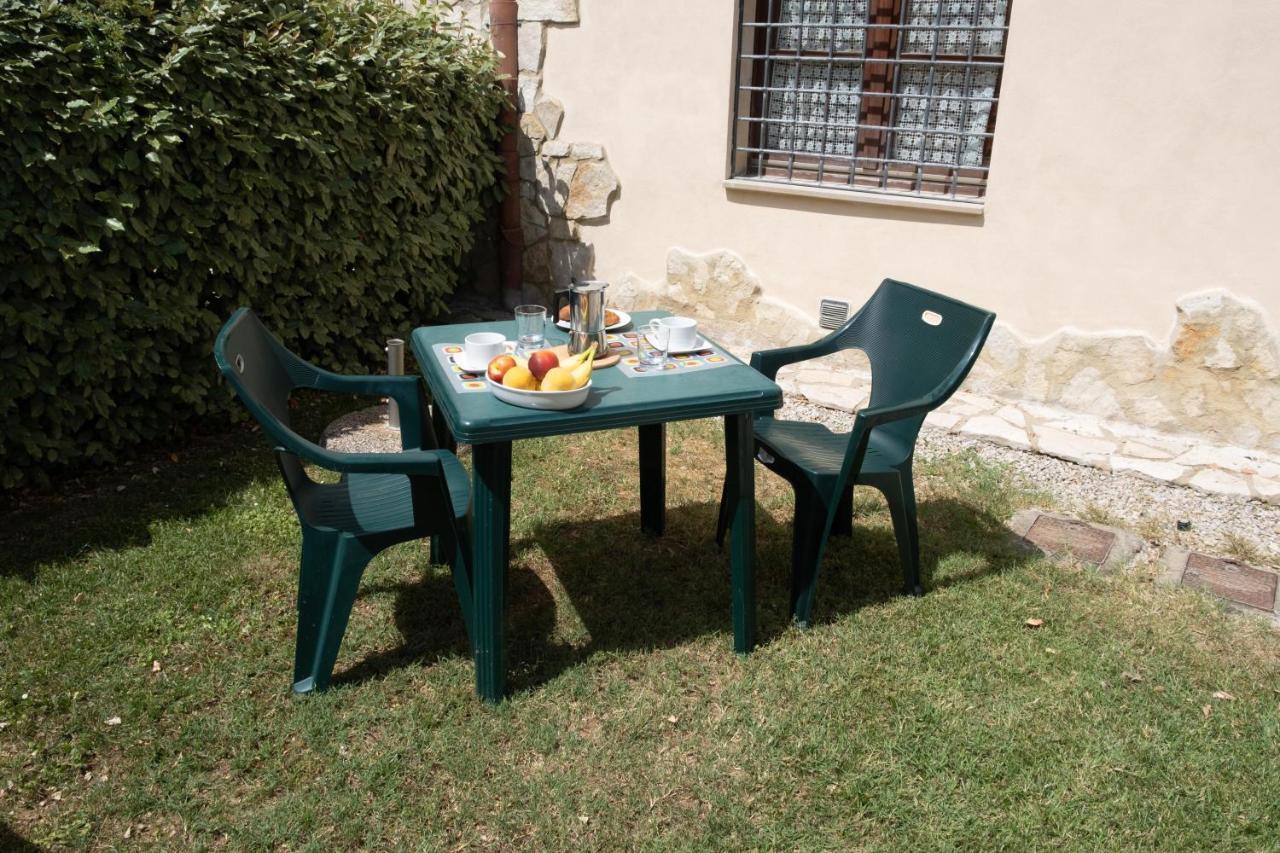 Tuscany Country Apartments Gambassi Terme Bagian luar foto
