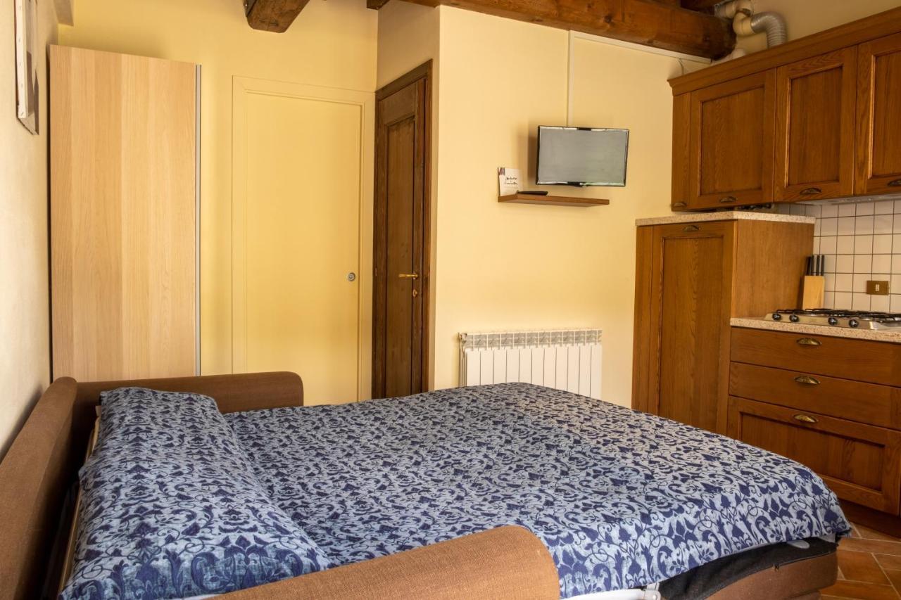 Tuscany Country Apartments Gambassi Terme Bagian luar foto