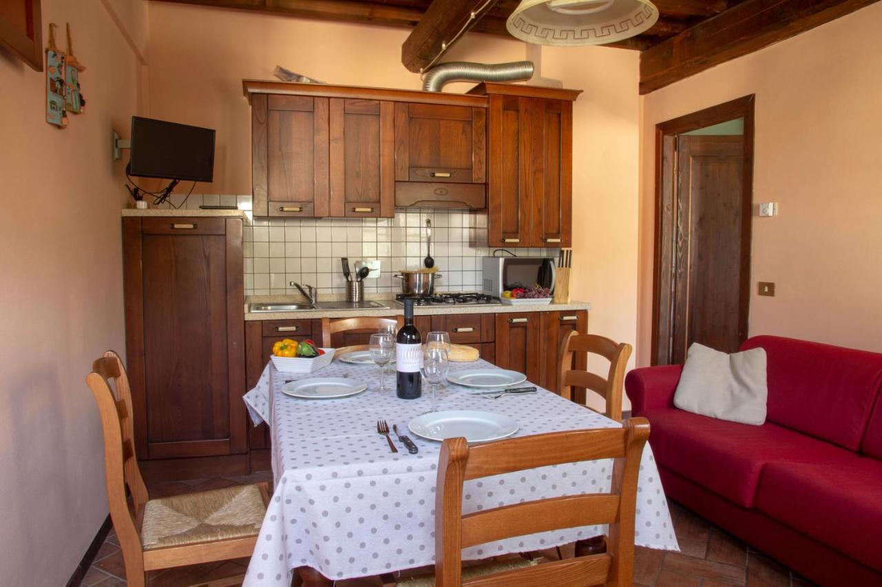 Tuscany Country Apartments Gambassi Terme Bagian luar foto