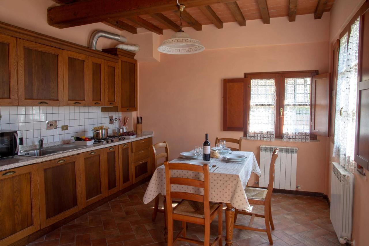 Tuscany Country Apartments Gambassi Terme Bagian luar foto