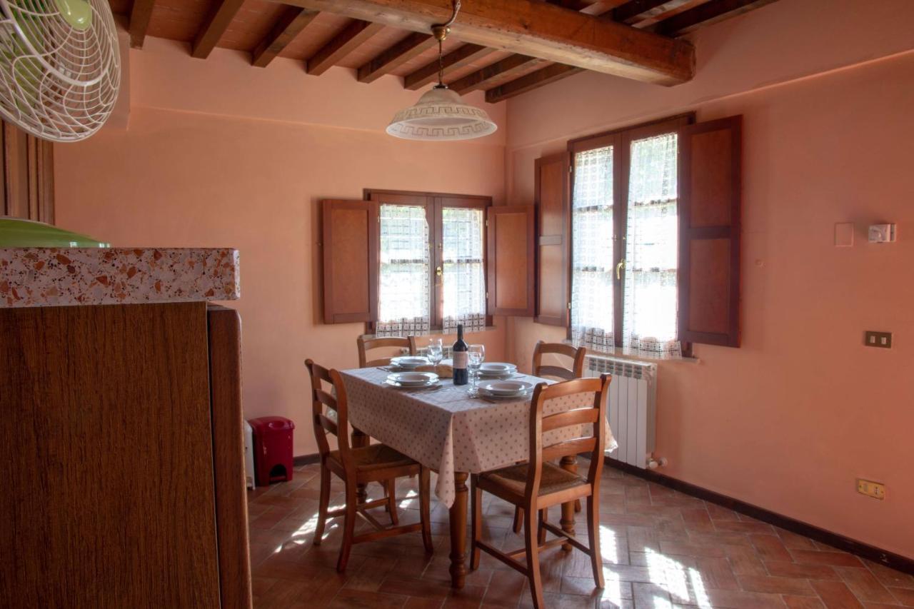 Tuscany Country Apartments Gambassi Terme Bagian luar foto