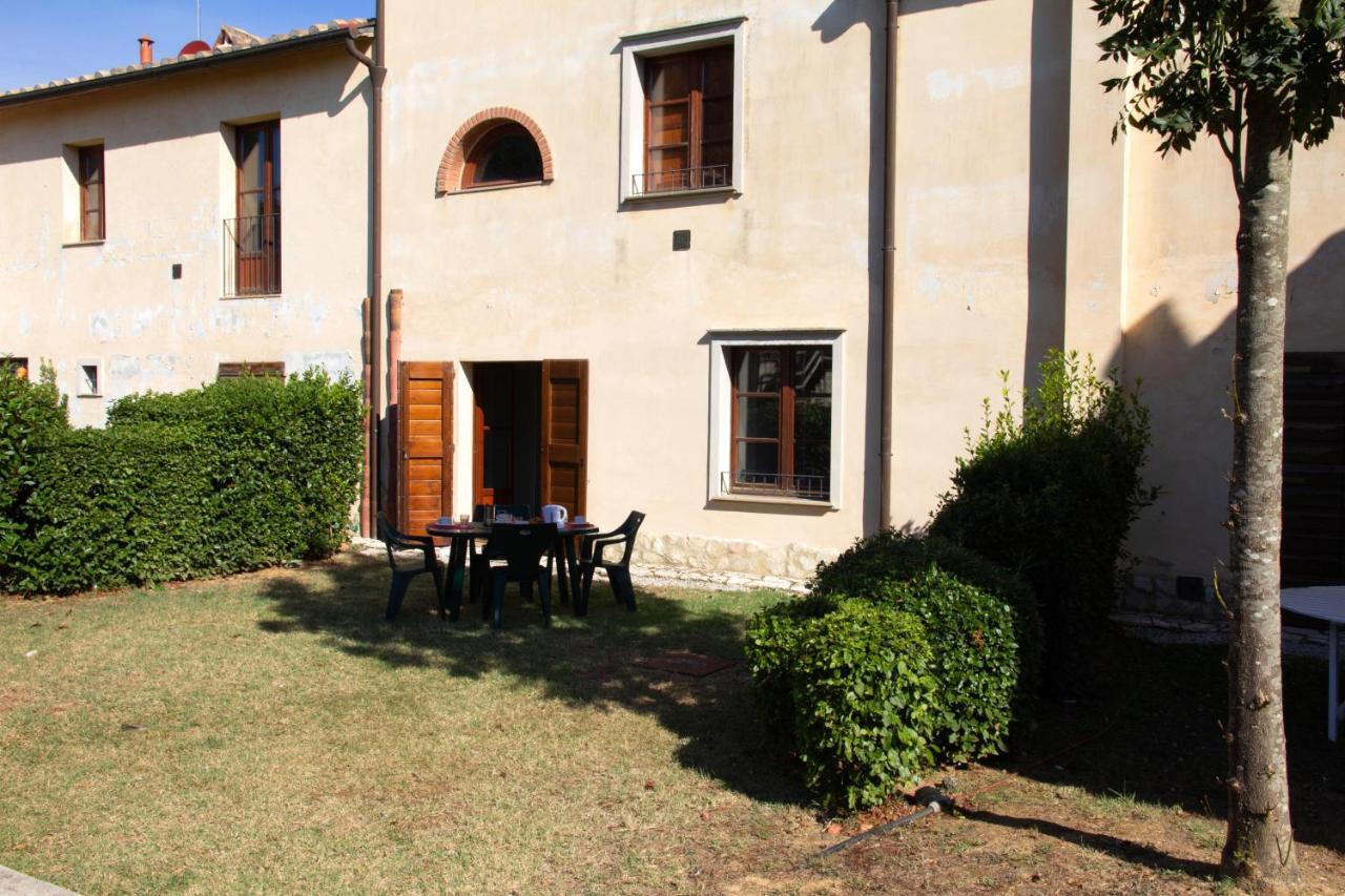 Tuscany Country Apartments Gambassi Terme Bagian luar foto
