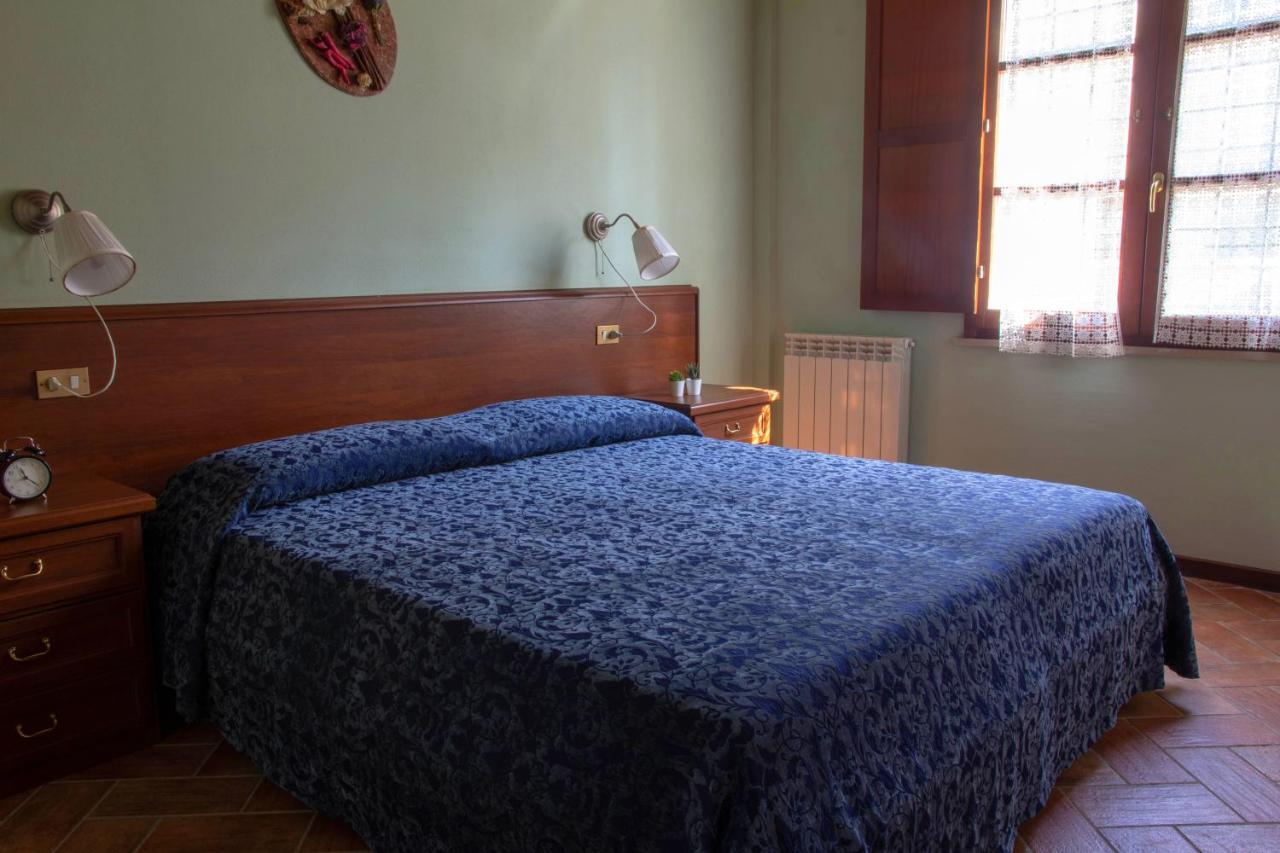Tuscany Country Apartments Gambassi Terme Bagian luar foto