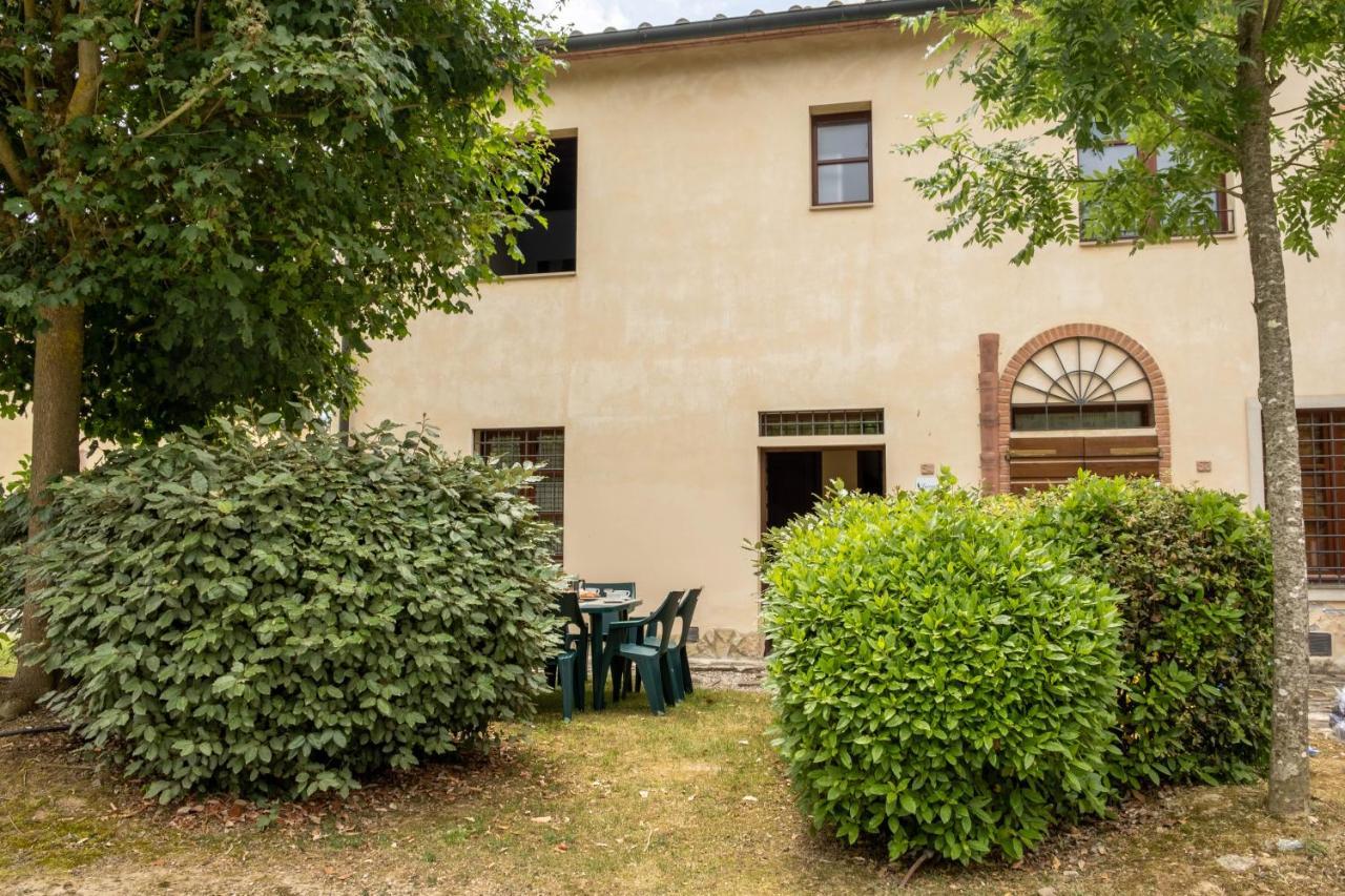 Tuscany Country Apartments Gambassi Terme Bagian luar foto