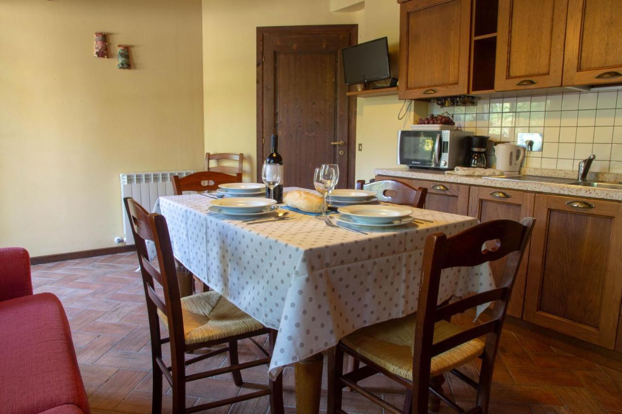 Tuscany Country Apartments Gambassi Terme Bagian luar foto