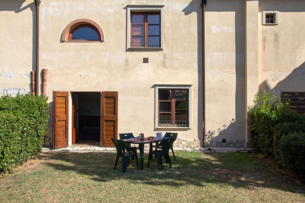 Tuscany Country Apartments Gambassi Terme Bagian luar foto
