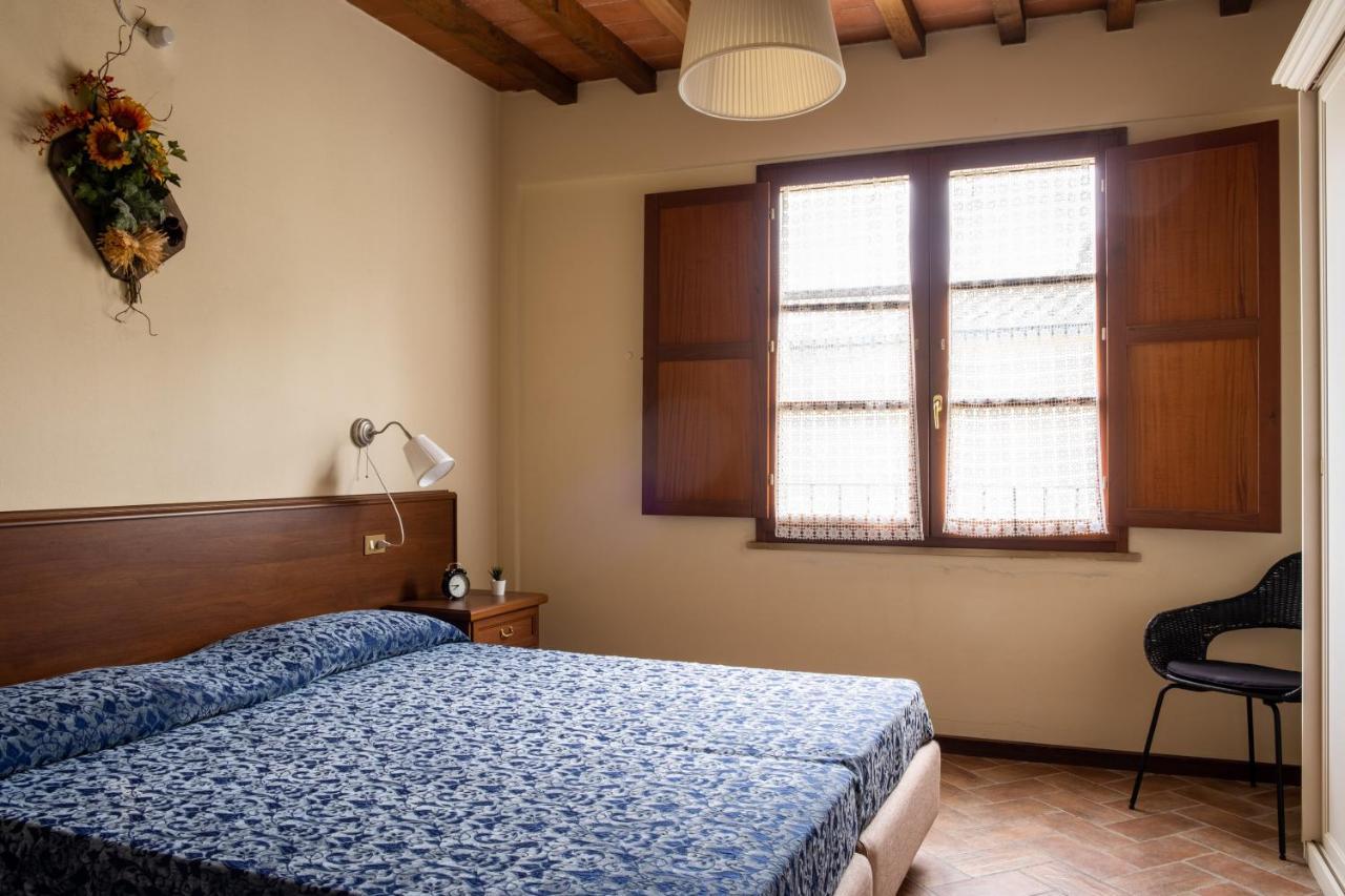 Tuscany Country Apartments Gambassi Terme Bagian luar foto